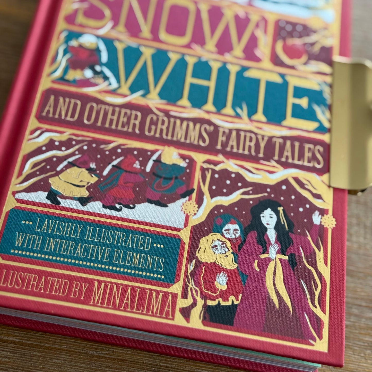 Snow White - MinaLima