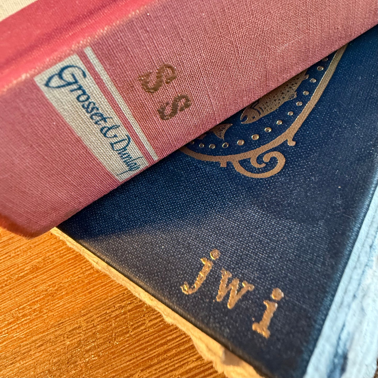 Add-on Embossed initials