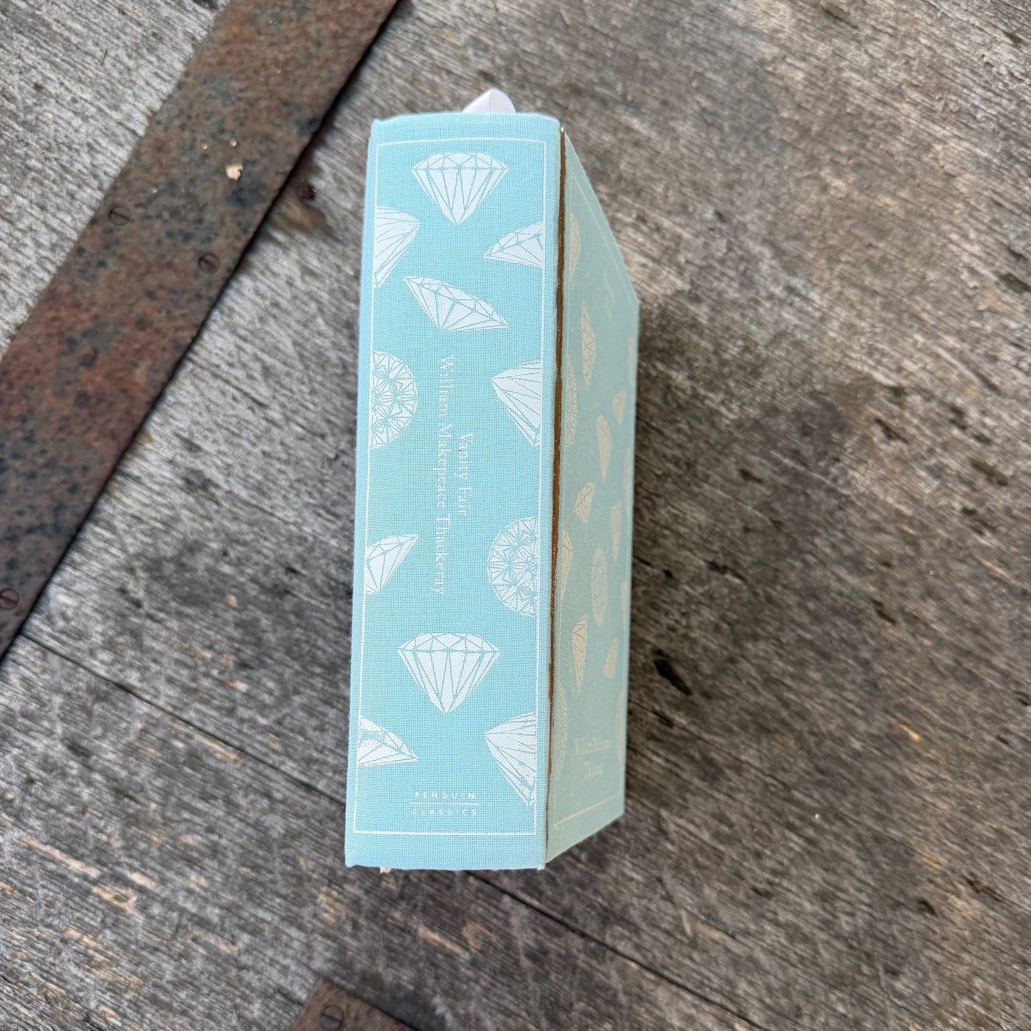 Vanity Fair Kintsugi - Penguin Classics